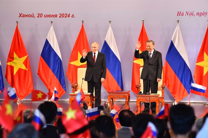 President of the Russian Federation Vladimir Putin has visited Vietnam four times. This visit takes place in the context of the two countries celebrating the 30th anniversary of the signing of the Treaty on Principles of Friendly Relations between Vietnam and Russia (June 16, 1994 - June 16, 2024).