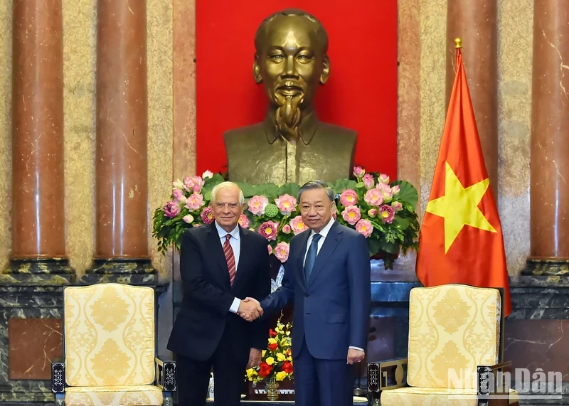 President To Lam and EC’s Vice President Josep Borell Fontelles at the reception.