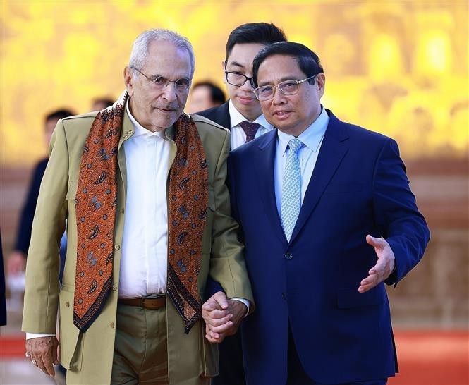 Vietnamese Prime Minister Pham Minh Chinh (R) and visiting Timor-Leste President Jose Ramos-Horta at their meeting in Hanoi on August 2. (Photo: NDO)