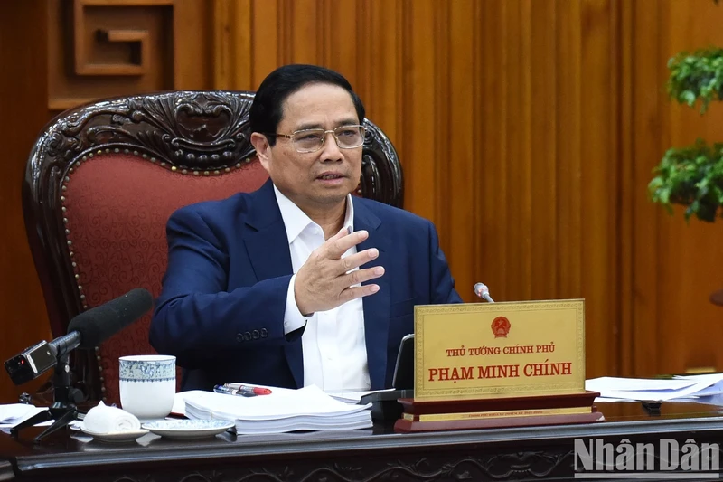 Prime Minister Pham Minh Chinh, head of the steering committee for reviewing and untangling knots in the legal document system, said at a meeting of the committee in Hanoi on August 7. (Photo: NDO)