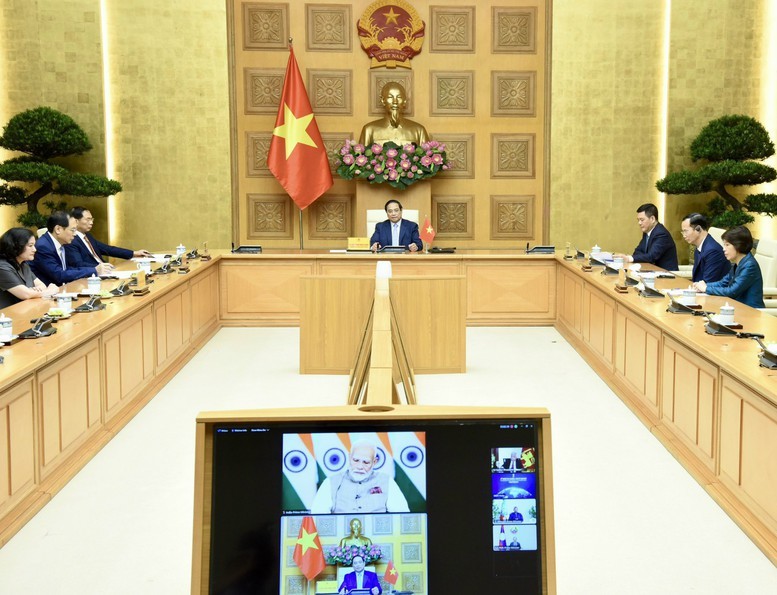 Prime Minister Pham Minh Chinh virtually attends the third Voice of Global South Summit chaired by Indian PM Narendra Modi on August 17. (Photo: VGP)