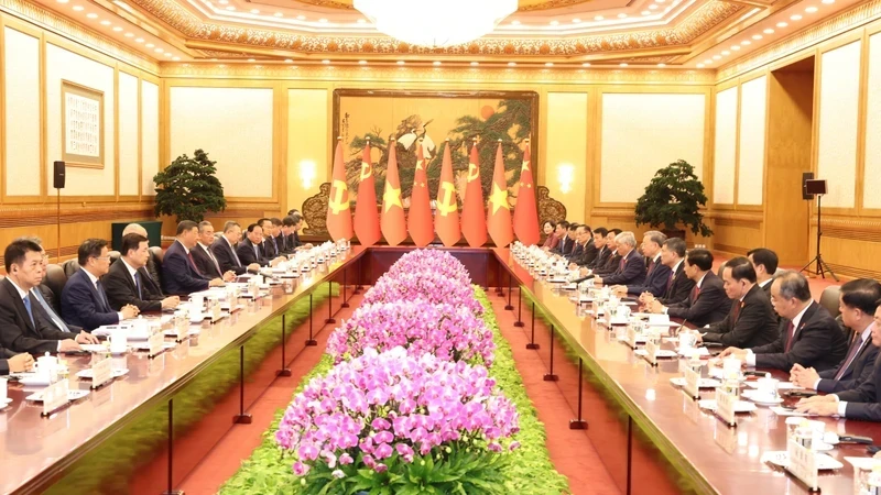 At the talk between General Secretary of the Communist Party of Vietnam Central Committee and President To Lam and his Chinese counterpart Xi Jinping (Photo: VNA)