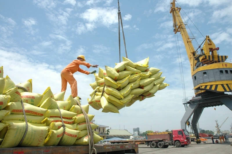 Vietnam exports 6.1 million tonnes of rice in eight months.