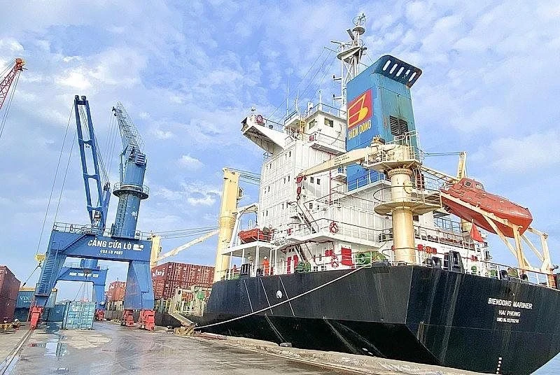 Export of goods through Cua Lo Port increases sharply.