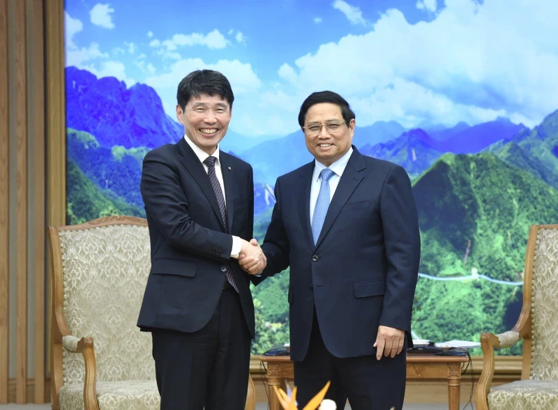 Prime Minister Pham Minh Chinh and Governor of Gunma prefecture Yamamoto Ichita. (Photo: VNA)