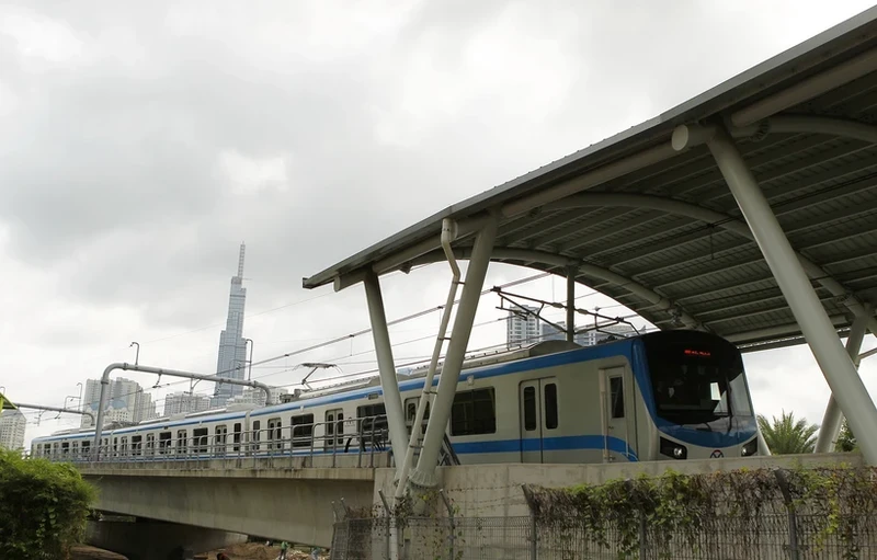 With a total of 17 trains, each capable of carrying up to 930 passengers, the metro system is designed to reach the maximum speed of 110 km/h on elevated sections and 80 km/h in tunnels. (Photo: VNA)