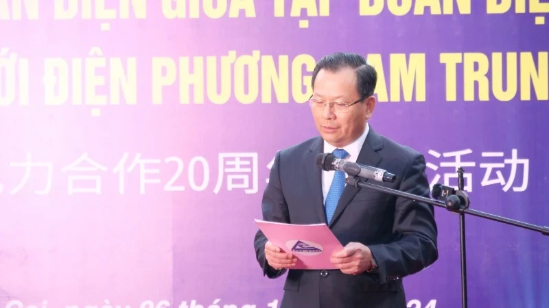 Hoang Quoc Khanh, Vice Chairman of Lao Cai Provincial People’s Committee speaks at the ceremony.