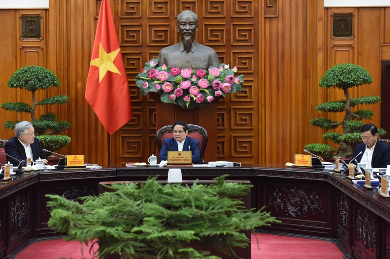 Prime Minister Pham Minh Chinh chairs meeting