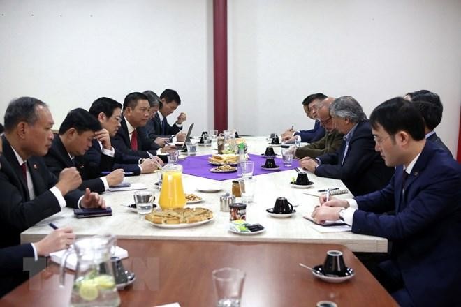 At a meeting with CPC General Secretary Lautaro Carmona (Photo: VNA)