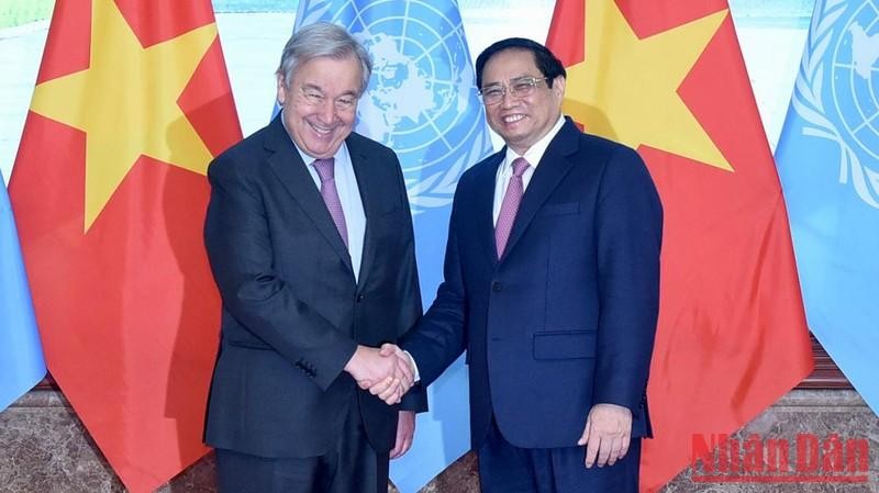 Prime Minister Pham Minh Chinh and UN Secretary-General António Guterres. (Photo: Tran Hai)