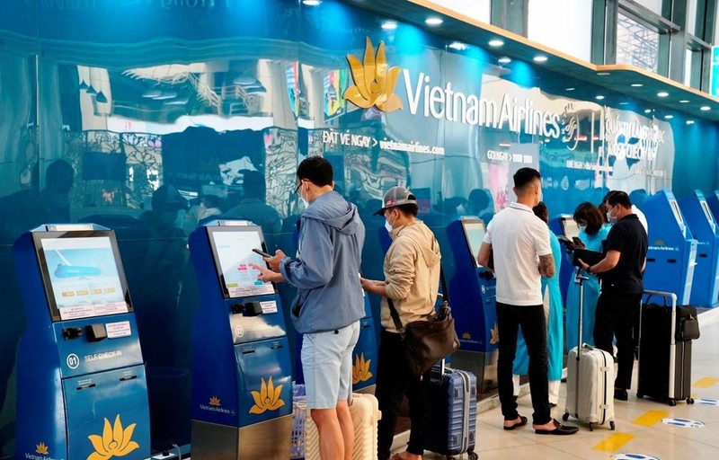 Check-in kiosks of Vietnam Airlines. (Photo: VNA)