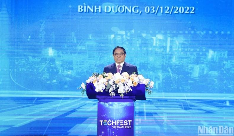 Prime Minister Pham Minh Chinh speaks at the event.