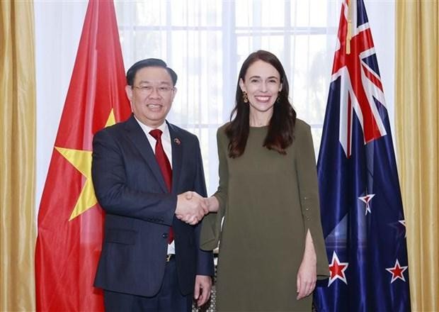 NA Chairman Vuong Dinh Hue meets with New Zealand Prime Minister Jacinda Ardern in Wellington on December 6. (Photo: VNA)