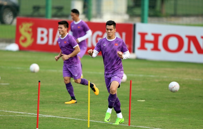 Vietnamese players during a training session on January 1. (Photo: Vietnam Football Federation)