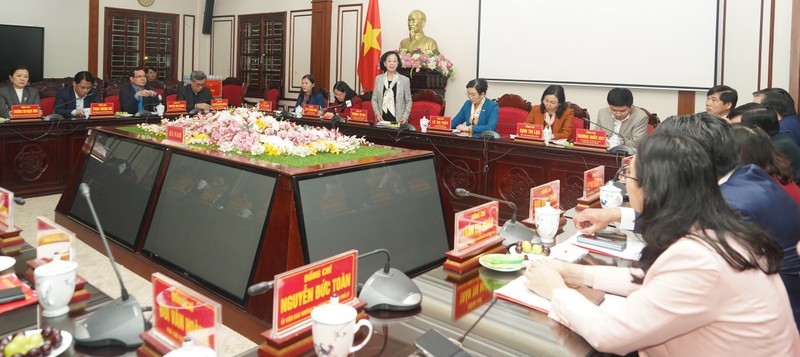 The working session between Politburo member and head of the Central Commission for Organisation Truong Thi Mai and Ha Nam leaders.