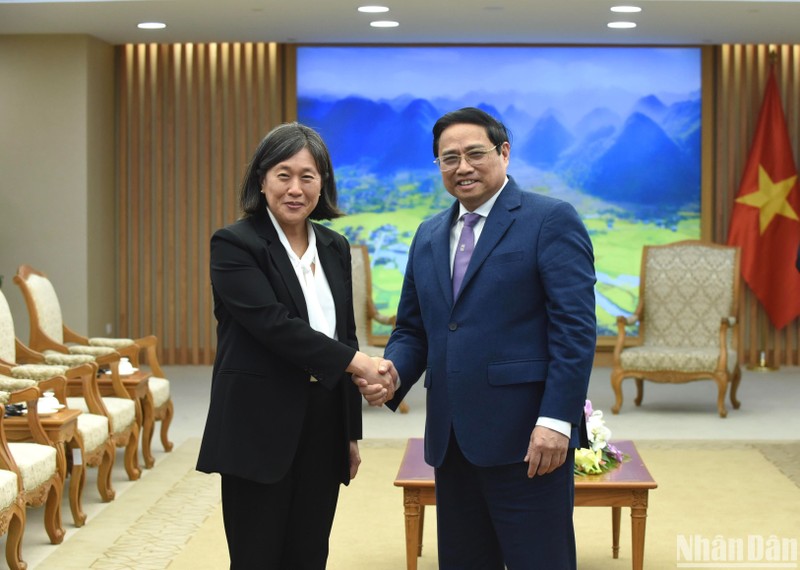 Prime Minister Pham Minh Chinh (right) and US Trade Representative Katherine Tai. (Photo: Tran Hai) 