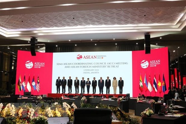 At 32nd ASEAN Coordinating Council's meeting (Photo: VNA) 