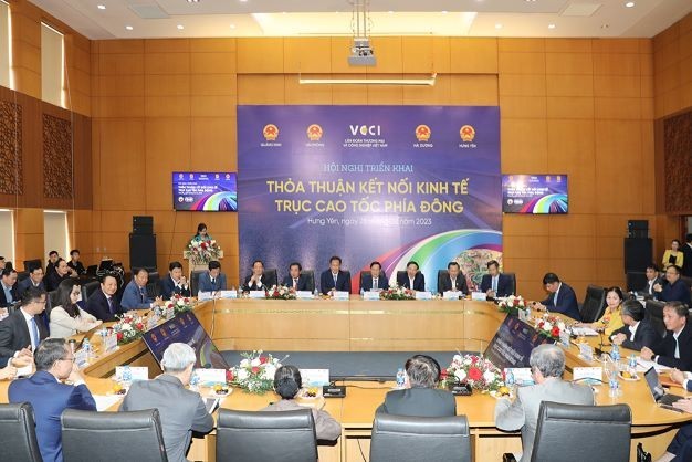 Four Vietnamese localities along eastern expressway push for cooperation