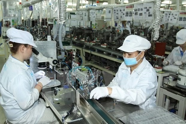 Manufacturing electronic spare parts in Saigon Hi-tech Park (Photo: VNA)