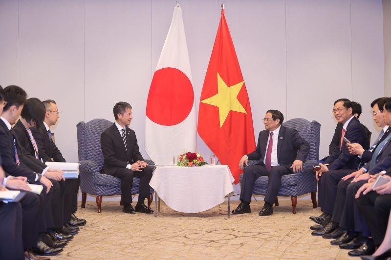 Prime Minister Pham Minh Chinh receives Yuzaki Hidehiko, Governor of Hiroshima Prefecture, on May 21. (Photo:VNA)