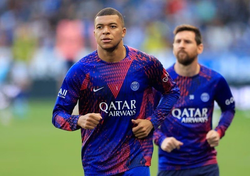 Paris St Germain's Kylian Mbappe during the warm up before the match - Ligue 1 - RC Strasbourg v Paris St Germain - Stade de la Meinau, Strasbourg, France - May 27, 2023. (Photo: Reuters) 