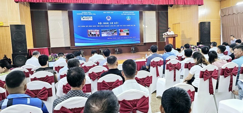 The conference on developing the shrimp industry in Quang Ninh Province.