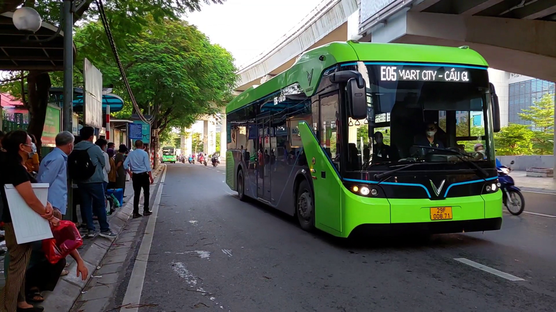 An electric bus at the Cau Giay Bus Interchange.