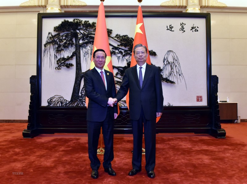 President Vo Van Thuong and Chairman of the Standing Committee of the National Peoples Congress of China Zhao Leji in Beijing on October 17. (Photo: VNA)