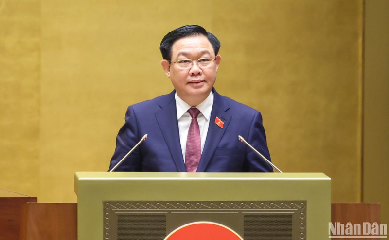 NA Chairman Vuong Dinh Hue speaks at the closing ceremony of the 15th National Assembly’s sixth session on November 29 morning. (Photo: NDO)