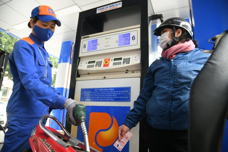 Petrol prices see sharp fall in latest adjustment