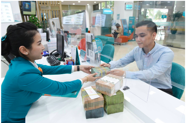 The State Bank of Vietnam will improve credit quality and prioritise capital for spearhead sectors that drive the economic growth in 2024. (Photo: VNA)