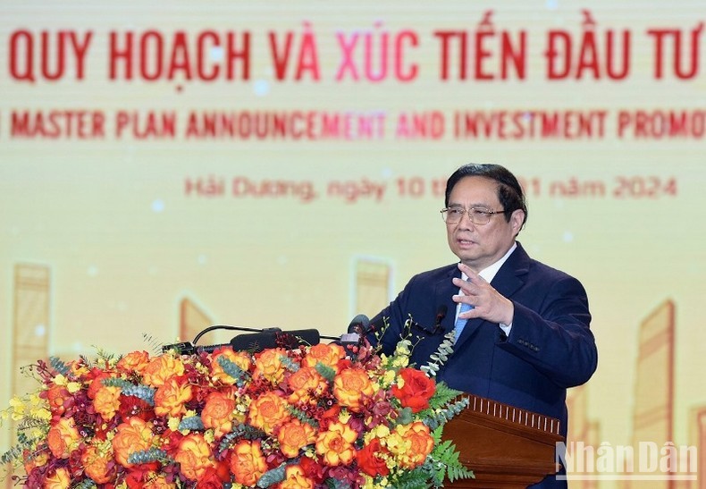 PM Pham Minh Chinh addresses the conference announcing Hai Duong province's master plan for the 2021 - 2030 period with a vision to 2050 on January 10. (Photo: NDO/Tran Hai)