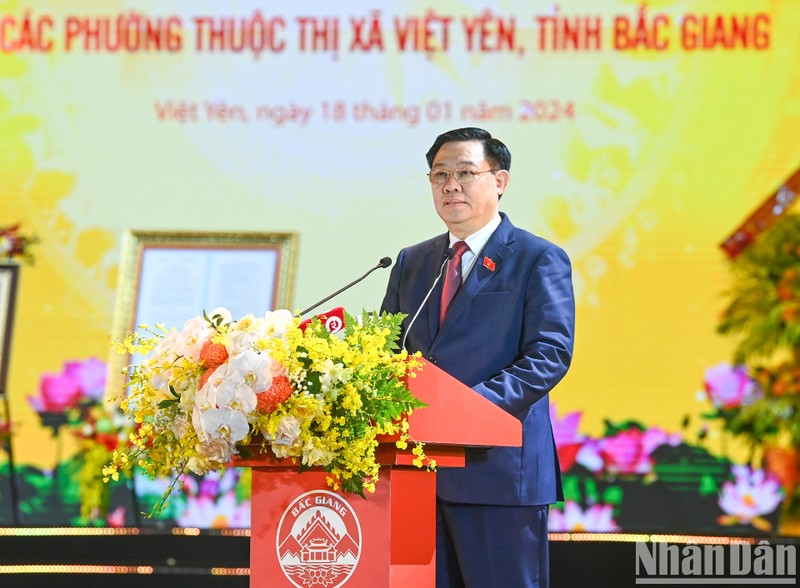 NA Chairman Vuong Dinh Hue speaks at the event. (Photo: NDO/Duy Linh)