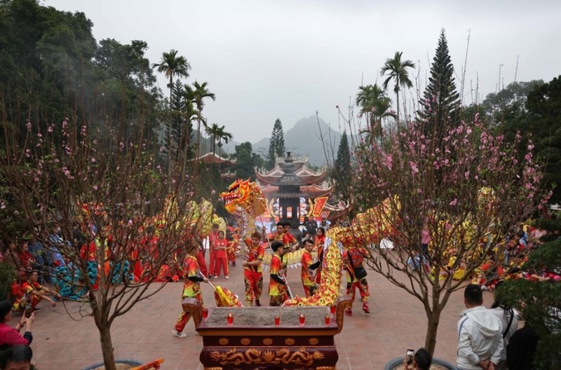 In pictures: Perfume Temple Festival opens