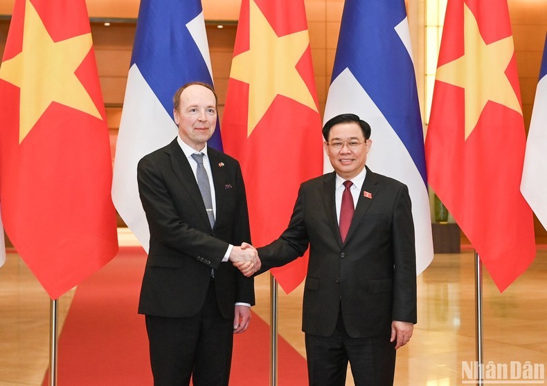 Vietnamese National Assembly Chairman Vuong Dinh Hue and Speaker of the Parliament of Finland Jussi Halla-aho. (Photo: NDO/Duy Linh)