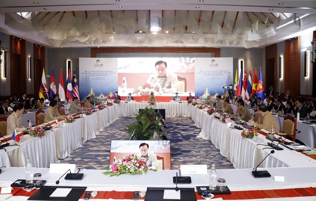 At the 28th ASEAN Finance Minister’s Meeting (Photo: VNA)