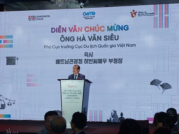 Deputy Director of the Vietnam National Authority of Tourism Ha Van Sieu speaks at the event. (Photo:VNA)