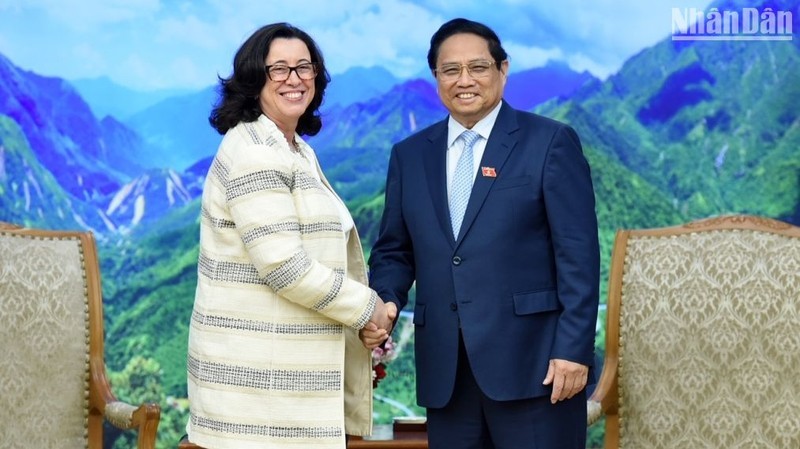 PM Pham Minh Chinh and Vice President of the World Bank Manuela V. Ferro. (Photo: NDO/Tran Hai) 