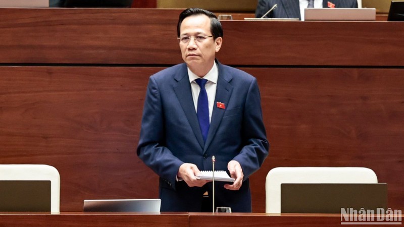 Minister of Labour, Invalids and Social Affairs Dao Ngoc Dung speaks at the meeting. (Photo: NDO/Duy Linh)