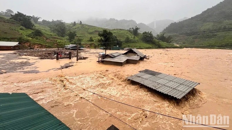 A flooded village in Yen Bai Province. (Photo: Thanh Son)