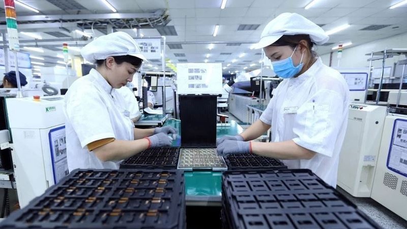 An electronic circuit board production line at Nexcon Vietnam Co. Ltd, a Korean-Invested company in Bac Ninh province. (Photo: VNA)