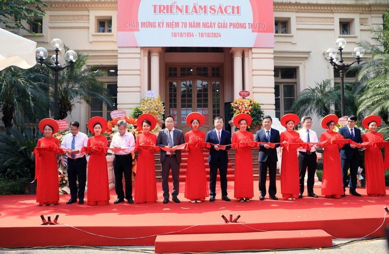 The opening of the book exhibition on Hanoi.