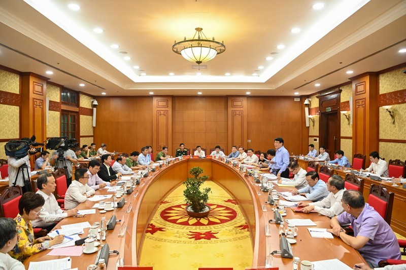 At the second meeting of the organising sub-committee of the 14th National Party Congress in Hanoi on October 18. (Photo: VNA)