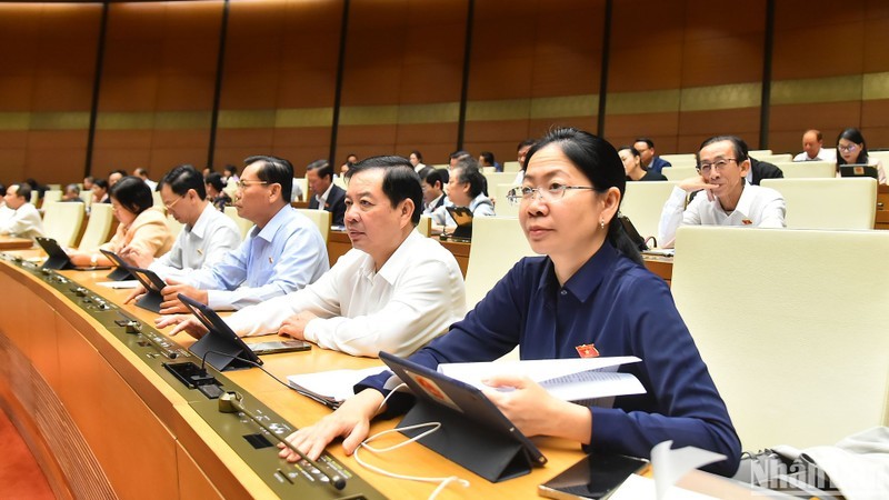 NA deputies vote to pass the revised Notary Law. (Photo: NDO)