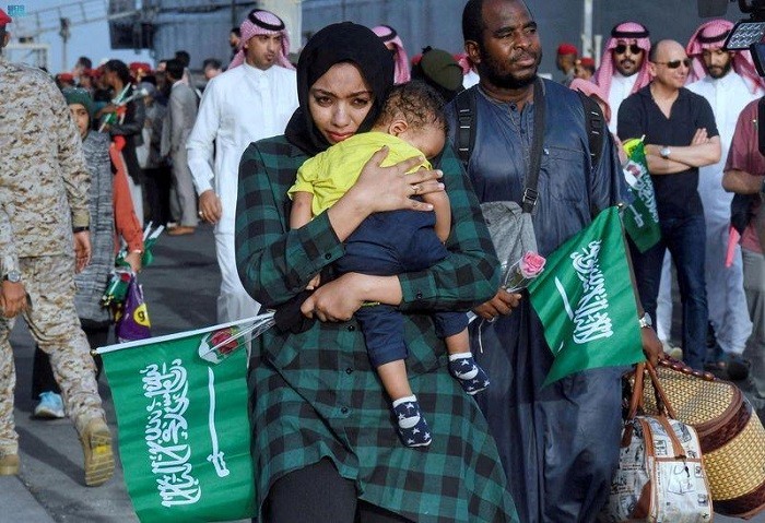 Civilians of different nationalities arrive at Jeddah Sea Port after being evacuated by Saudi Arabia from Sudan, to escape the conflict, in Jeddah, Saudi Arabia, Apr 26, 2023. (Photo: Reuters)