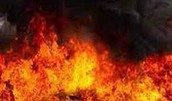 A fire broke out at a big market, engulfing nearly 200 shops, in Afghanistan's western Herat province, Abdul Wadood Faizzada, the provincial head of craftsmen union said Saturday.