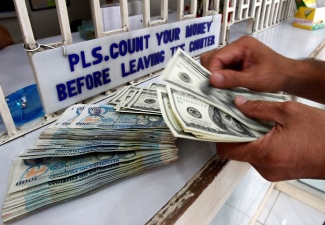 Personal remittances from overseas Filipinos reached 3.32 billion USD in July, 2.5 percent higher than the amount recorded in July last year, the Philippine central bank said on Friday.