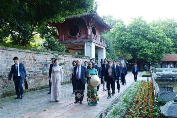 United Nations Secretary-General António Guterres visits Van Mieu - Quoc Tu Giam (The Temple of Literature). (Photo: VNA)