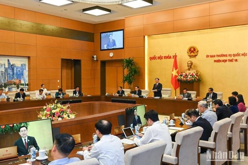 An overview of the 16th session of the NA Standing Committee on October 10, 2022. (Photo: Duy Linh)