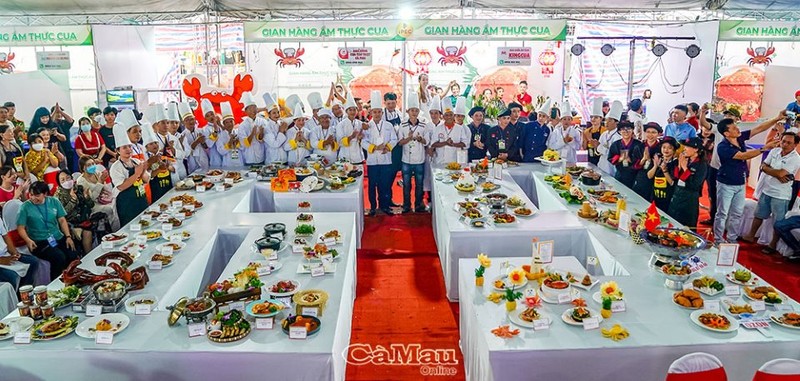 The display of dishes made from Ca Mau crabs. (Photo: baocamau.com.vn)